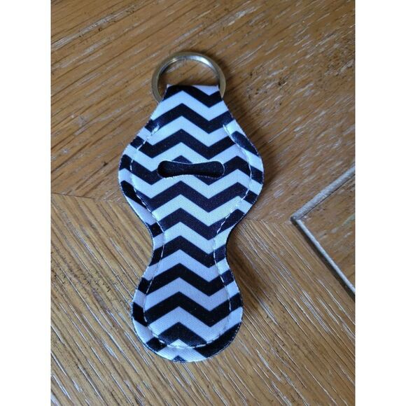 NEW Blakc and White Neoprene Chapstick Holder Key Chain and chapstick - Picture 1 of 3